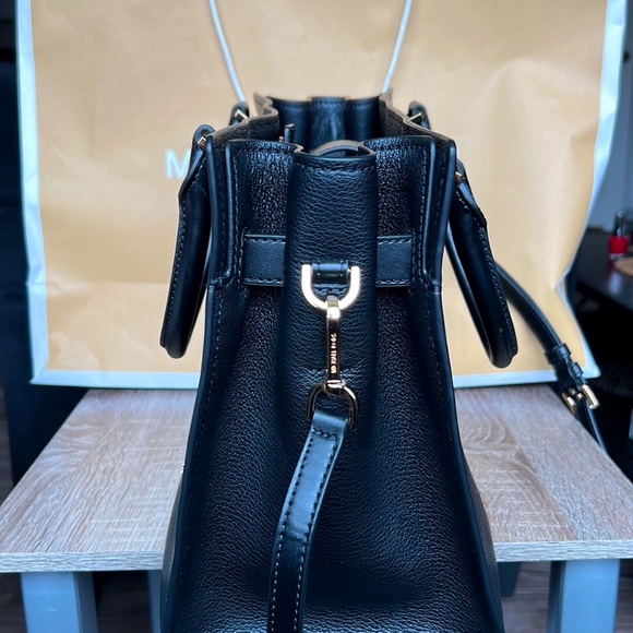 Michael Kors bag/purse - Picture 4 of 6